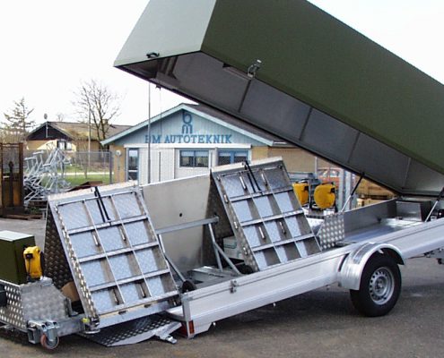 Unloading BM20200 mobile roller brake tester from trailer