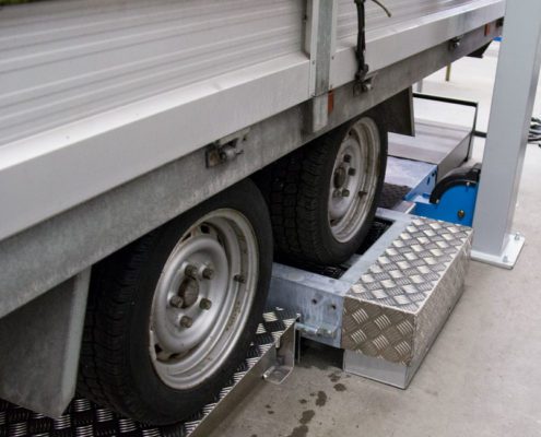 BM3010 bremseprøvestand med galvaniserede valser og pneumatisk løftesystem