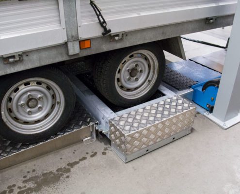 BM3010 bremseprøvestand med galvaniserede valser og pneumatisk løftesystem