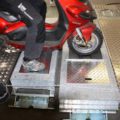 BM4010 testlinie med bremseprøvestand og affjedringstester med scooter