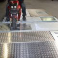 BM4010 testlinie med bremseprøvestand, affjedringstester, sporingstester og slitagetester med scooter